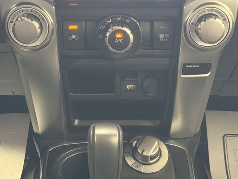 Used 2024 Toyota 4Runner SR5 Premium image 18