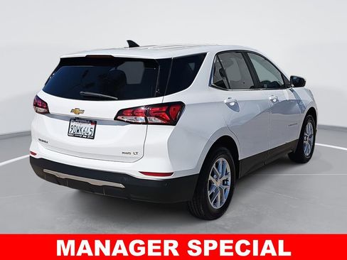 Used 2022 Chevrolet Equinox LT image 3