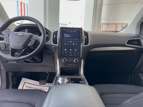 Certified 2022 Ford Edge SE w/ Black Appearance Package AWD/4WD image 28