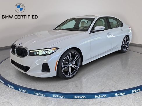 Used 2023 BMW 330i Sedan w/ Parking Assistance Package RWD image 1