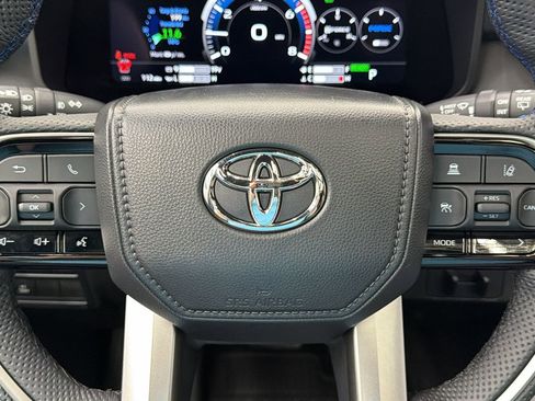 Used 2026 Toyota Sequoia Platinum AWD/4WD image 29