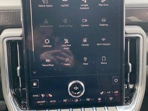 New 2026 GMC Yukon XL Elevation image 22