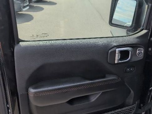 Used 2021 Jeep Gladiator Mojave AWD/4WD image 23