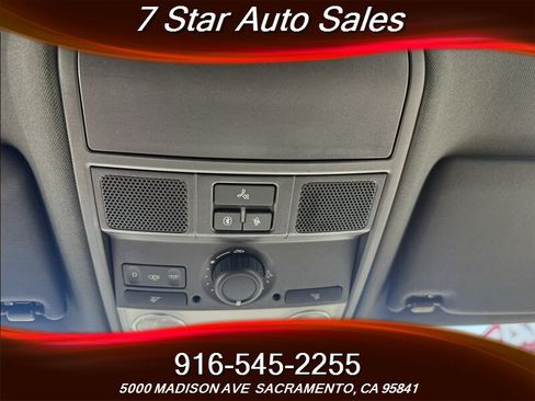 Used 2011 Volkswagen Golf 2-Door FWD image 11