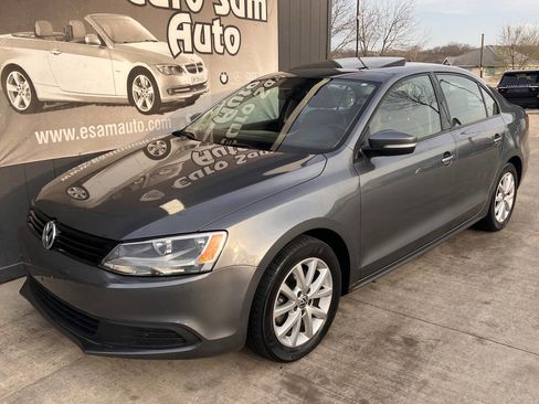 Used 2012 Volkswagen Jetta SE FWD image 1