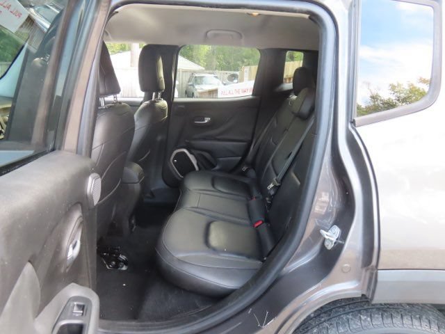 Used 2017 Jeep Renegade Limited AWD/4WD image 12