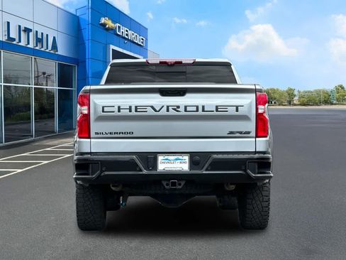 Used 2023 Chevrolet Silverado 1500 ZR2 w/ Technology Package AWD/4WD image 7