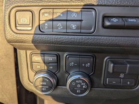 Used 2023 GMC Yukon Denali w/ LPO, Floor Liner Package image 23