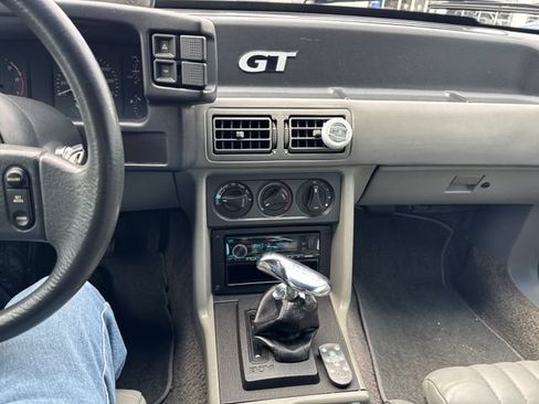 Used 1988 Ford Mustang GT RWD image 18