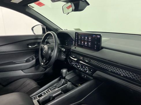 Used 2025 Honda Accord Sport image 30