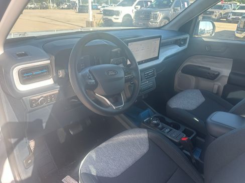 New 2025 Ford Maverick XLT FWD image 13