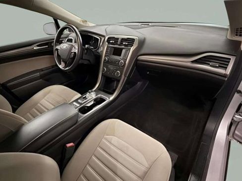 Used 2018 Ford Fusion S image 20