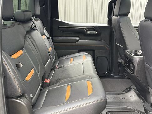 Used 2025 GMC Sierra 1500 AT4 w/ AT4 Premium Package AWD/4WD image 43