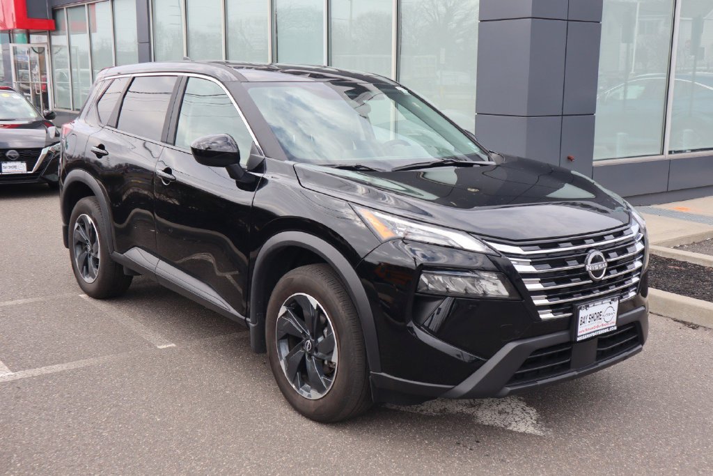 Certified 2025 Nissan Rogue SV AWD/4WD image 3