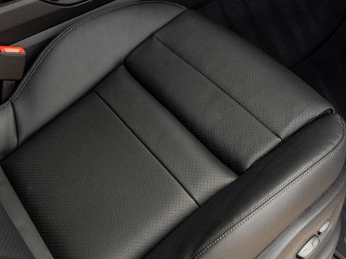 New 2026 Porsche Cayenne image 42