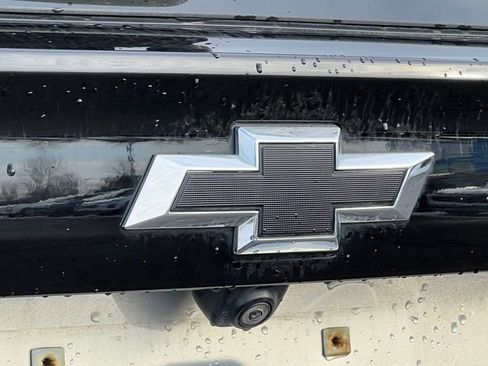 Used 2022 Chevrolet Bolt EUV LT w/ Convenience Package image 45