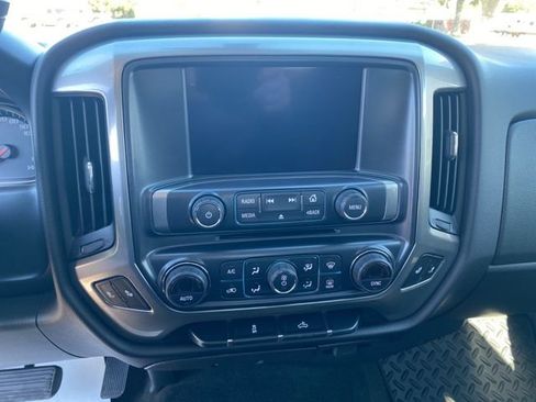 Used 2018 Chevrolet Silverado 1500 LT w/ All Star Edition AWD/4WD image 6