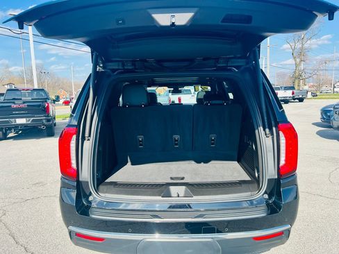 Used 2021 GMC Yukon SLT w/ SLT Premium Package image 40