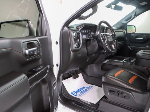 Used 2019 GMC Sierra 1500 AT4 w/ Off Road Performance Package AWD/4WD image 3