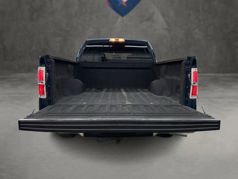 Used 2013 Ford F150 XLT w/ XLT Chrome Pkg image 10