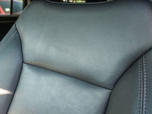 Used 2024 Chevrolet Suburban LT image 21