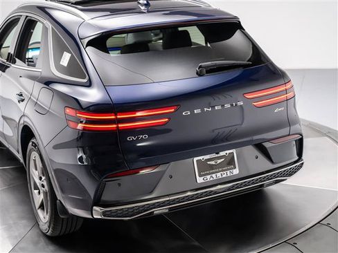 New 2026 Genesis GV70 2.5T Advanced AWD/4WD image 31