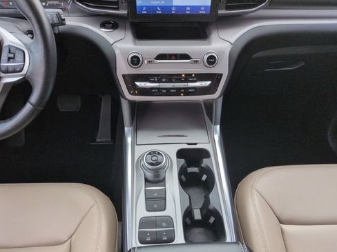 Used 2023 Ford Explorer XLT w/ Equipment Group 202A RWD image 19