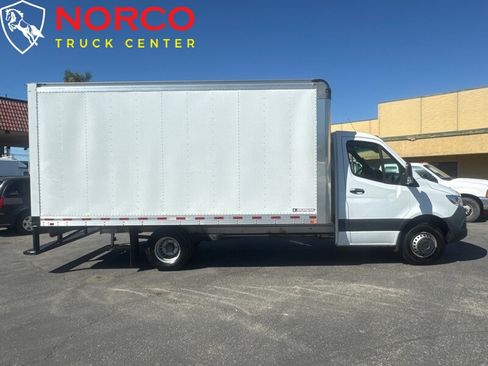 Used 2021 Freightliner Sprinter 3500 image 1