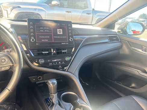 Used 2023 Toyota Camry XSE image 15