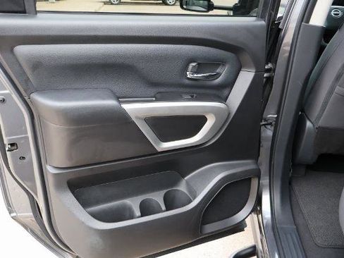 Certified 2024 Nissan Titan SV w/ SV Convenience Package image 13