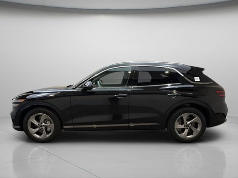 Certified 2026 Genesis GV70 2.5T Advanced AWD/4WD image 3