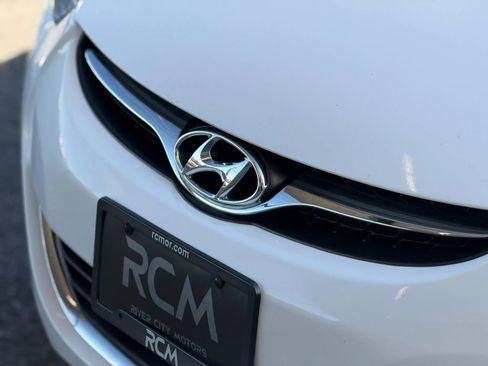Used 2013 Hyundai Elantra GLS w/ Preferred Pkg FWD image 9