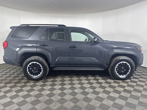 Used 2025 Toyota 4Runner TRD Off-Road image 2