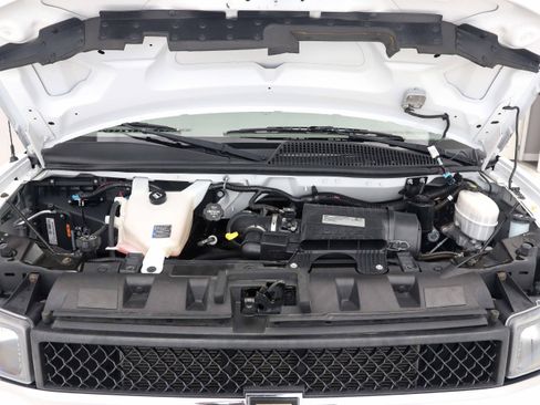 Used 2019 Chevrolet Express 3500 LT w/ LT Preferred Equipment Group RWD image 25