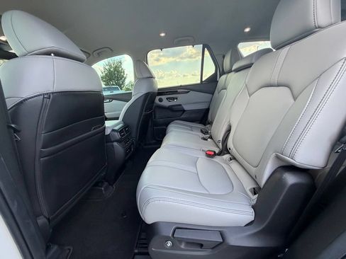 Used 2025 Honda Pilot EX-L image 26