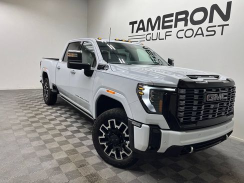 Used 2026 GMC Sierra 2500 Denali Ultimate AWD/4WD image 1
