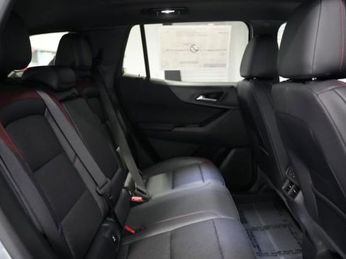 New 2026 Chevrolet Equinox RS w/ Convenience Package III AWD/4WD image 18