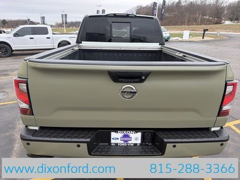 Used 2018 Nissan Titan PRO-4X image 6