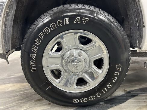 Used 2018 RAM 2500 Tradesman w/ Chrome Appearance Group image 18