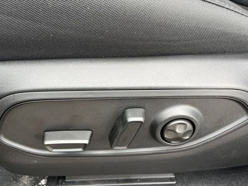 New 2026 Jeep Grand Cherokee L 4WD image 16