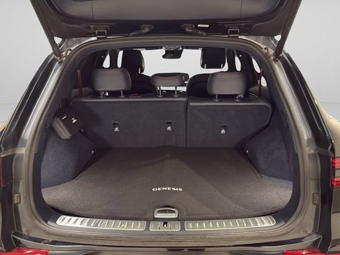 Certified 2023 Genesis GV70 2.5T w/ Sport Prestige Package AWD/4WD image 15