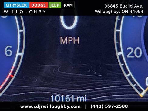 Used 2024 Jeep Grand Cherokee L Limited AWD/4WD image 19
