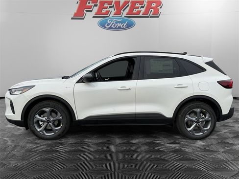 New 2026 Ford Escape ST-Line w/ Cold Weather Package image 4