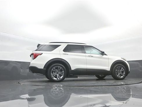 New 2026 Ford Explorer Active w/ Active Comfort Package image 37