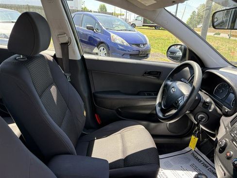 Used 2010 Hyundai Elantra GLS FWD image 21