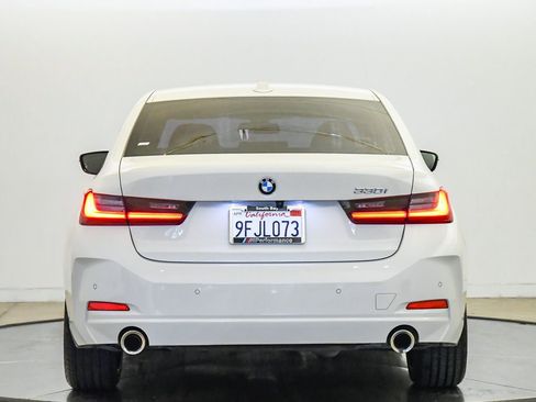 Certified 2023 BMW 330i Sedan w/ Convenience Package RWD image 3