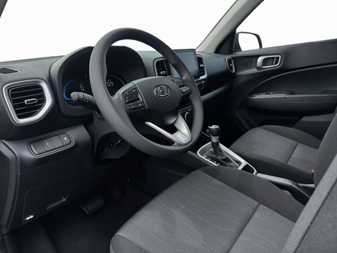 New 2026 Hyundai Venue SE image 14