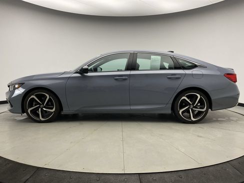 Used 2021 Honda Accord Sport image 2
