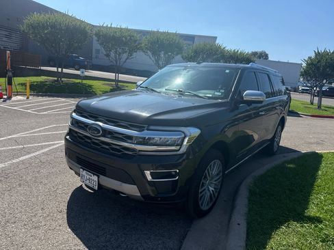 Used 2022 Ford Expedition Max Platinum AWD/4WD image 4