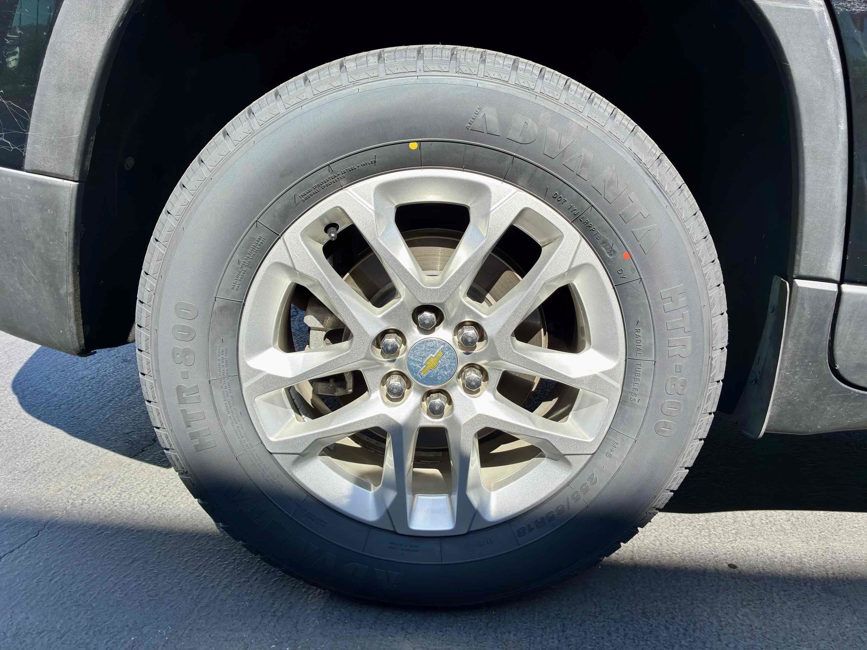 Used 2020 Chevrolet Traverse LT FWD image 13